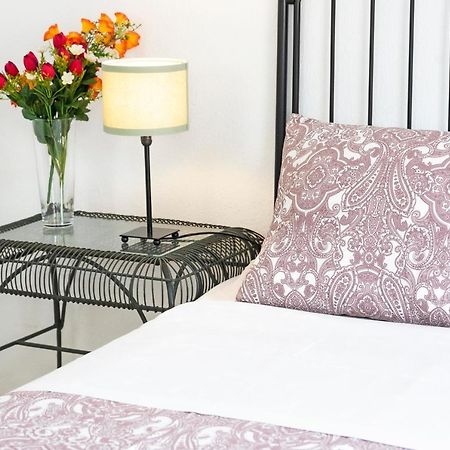 Hostal Trafalgar Barbate Exterior foto