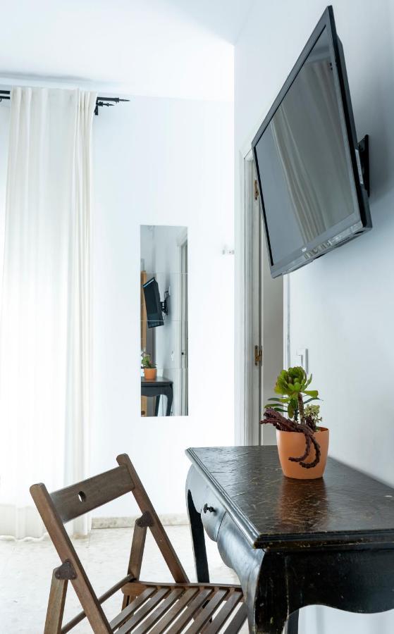 Hostal Trafalgar Barbate Exterior foto